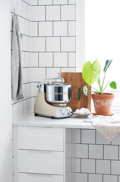 Ankarsrum Assistant Original kjøkkenmaskin AKM6230HB (beige)