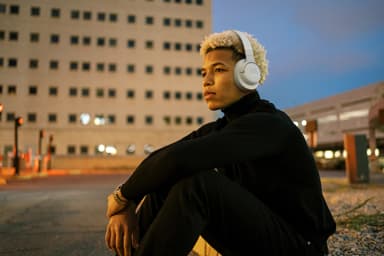 JBL Tune 720BT trådløse around-ear hodetelefoner (hvit)