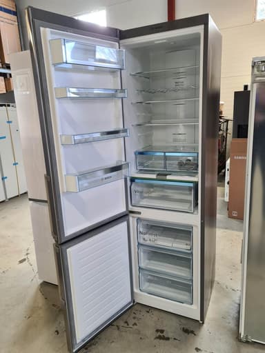 Bosch Serie 6 kombiskap KGN39AIDR (inox) - brukt