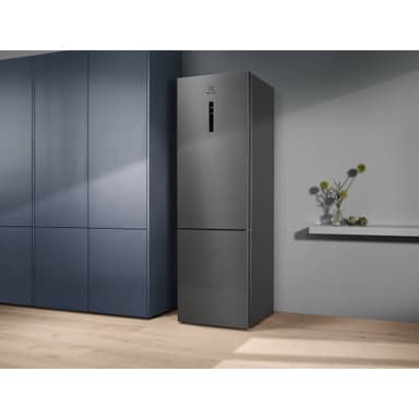 Electrolux Kombiskap LNT9ME36X3 (rustfritt stål)