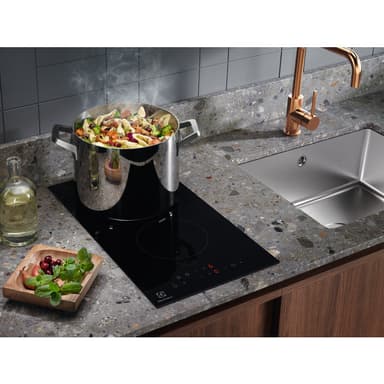 Electrolux Koketopp HOC336F (Svart)