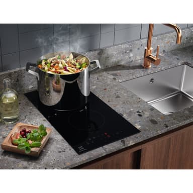 Electrolux Koketopp HOC336F (Svart)