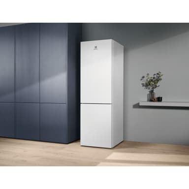 Electrolux kombiskap LNT5ME32W1 (Hvit)