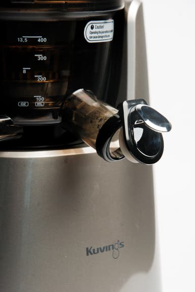 Witt by Kuvings slow juicer C9600S (sølv)