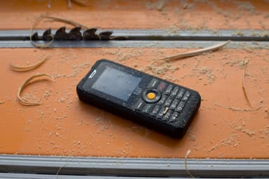 Caterpillar B30 mobiltelefon