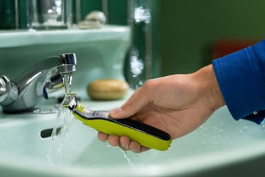 Philips OneBlade 360 hårtrimmer for kropp og ansikt QP2830/20