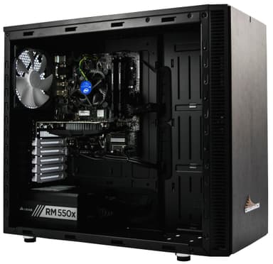 DreamHack Play stasjonær gaming-PC