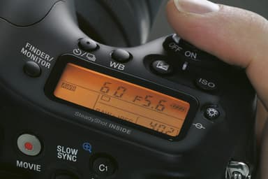 Sony Alpha A68K SLT kamera + 18-55 mm objektiv