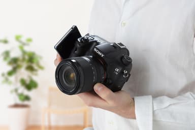 Sony Alpha A77 Mark II SLT kamera + 16-50 mm objektiv