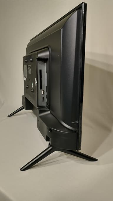 PALCO 24 tommer Full HD TV 12V DC 100-240V for båt campingvogn bobil DVB-T2 DVB-S2 VESA 100x100 PALCO 24LX1