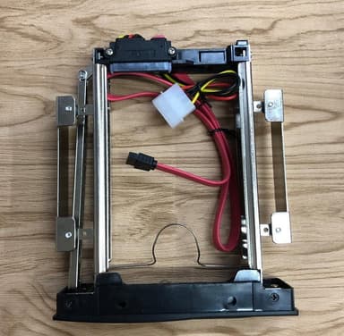 NÖRDIC 5,25"" mobilstativ for 1 x 3,5"" SATA / SAS HDD