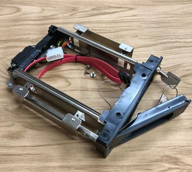 NÖRDIC 5,25"" mobilstativ for 1 x 3,5"" SATA / SAS HDD