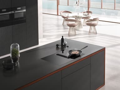 Miele platetopp med integrert ventilator KMDA 7272 FL-U