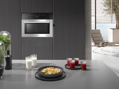 Miele Mikrobølgeovn M 7140 TC (rustfritt stål CleanSteel)