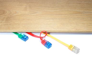 Goobay CAT 6A flat-patch kabel U/UTP, svart