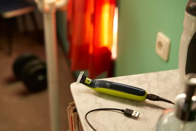 Philips OneBlade skjegg- og kroppstrimmer QP2824/20