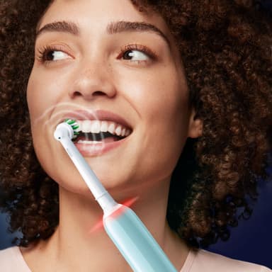Oral-B Pro 3 elektrisk tannbørste (blå)