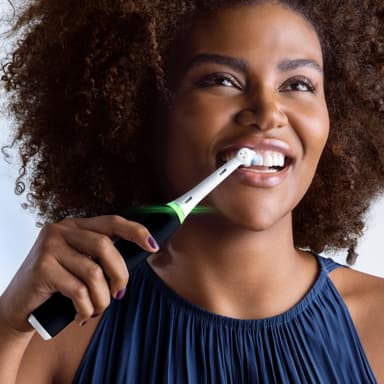 Oral-B iO3 Duo Pack elektrisk tannbørste 731659 (matt sort/isblå)
