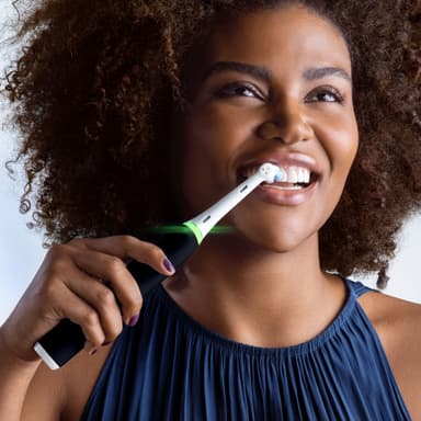 Oral-B iO3 elektrisk tannbørste 730898 (matt sort)