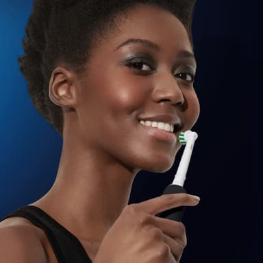 Oral-B Pro 1 elektrisk tannbørste 914170 (sort)