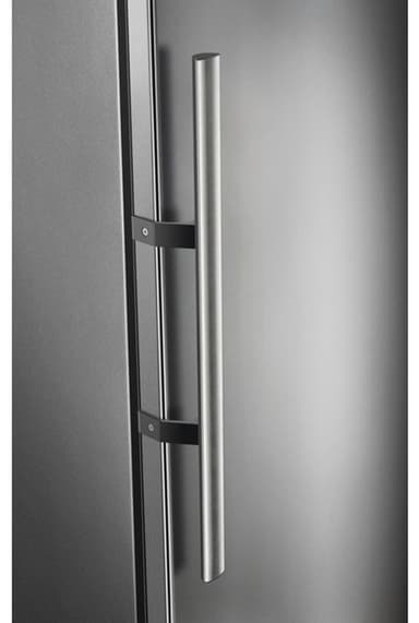 Electrolux kjøleskap ERE3560MFX (stål)