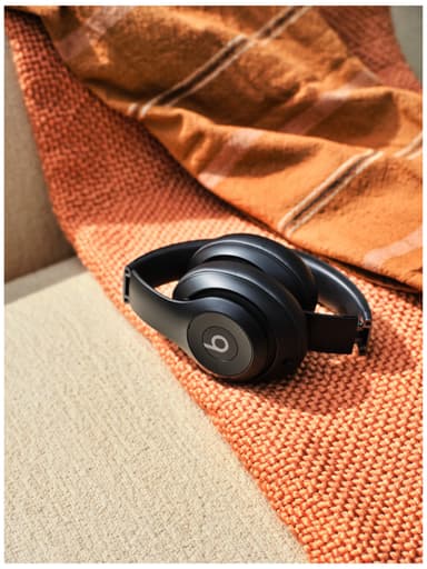 Beats Studio Pro trådløse around-ear hodetelefoner (sort)