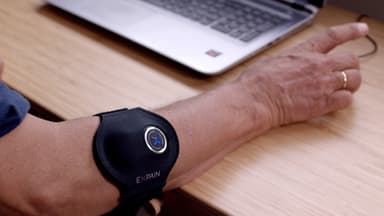 EXPAIN Change Arm