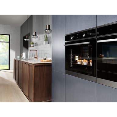 Electrolux Integrert Stekeovn OOP827NB (Sort)
