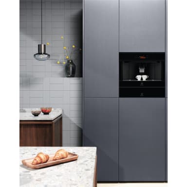 Electrolux Integrert Kaffemaskin EBC85H (Sort)