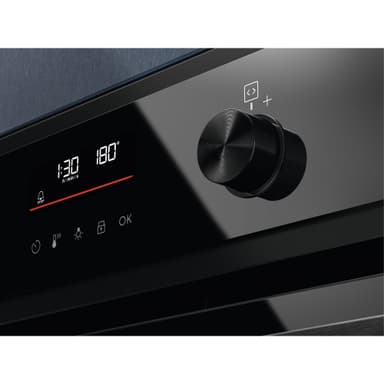 Electrolux 800 CombiQuick kompaktovn OOM807NB