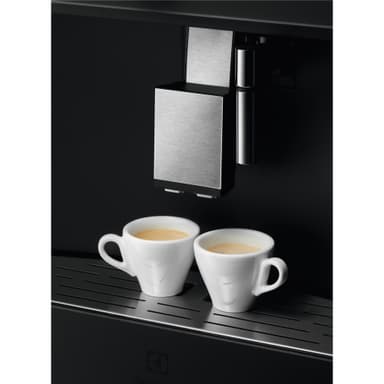 Electrolux Integrert Kaffemaskin EBC85H (Sort)