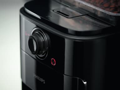 Philips Grind & Brew HD7765 kaffemaskin (sort)