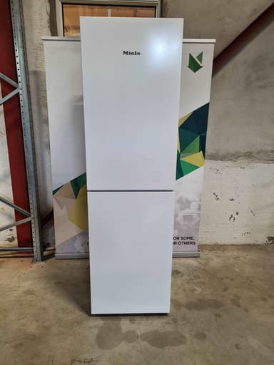 Miele kombiskap KFN 29142 D ws - brukt