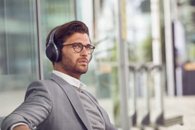 Sony trådløse around-ear hodetlf. WH-1000XM2 (sort)