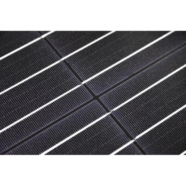 SKANBATT Solcellepanel 110W - All Black - Mono - PERC - 1070x550x30mm