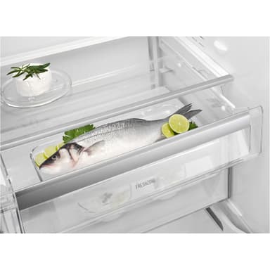 Electrolux kjøleskap LRC6MA36W (hvit)