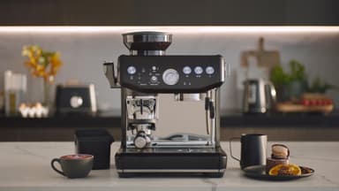 Sage Barista Express Impress kaffemaskin SES876BTR (sort trøffel)