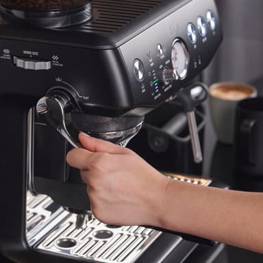 Sage Barista Express Impress kaffemaskin SES876BTR (sort trøffel)