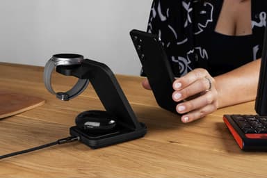 Fixed 3-i-1 Samsung trådløs ladestasjon