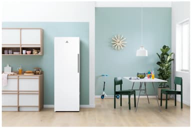 Indesit fryseskap UI8F2CW (hvit)