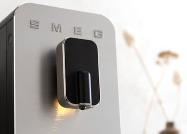 Smeg kaffemaskin BCC01BLMEU (sort)