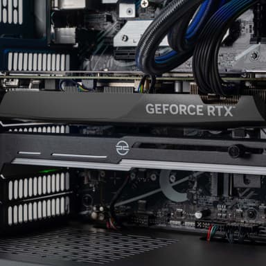 PCSpecialist North 100 i7-14F/16/1000/4070 Super (sort)