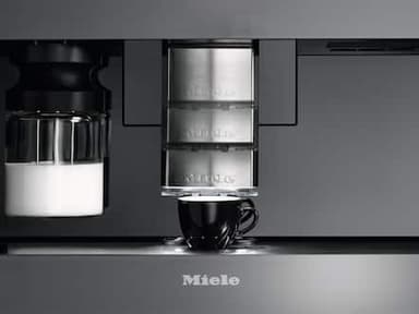 Miele Bygg-inn kaffemaskin CVA 7445 (rustfritt stål CleanSteel)