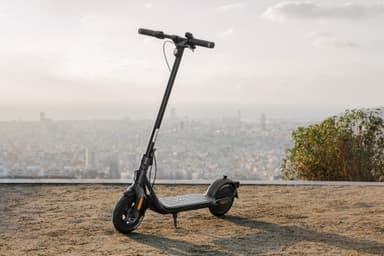 Ninebot by Segway F2 D elektrisk sparkesykkel