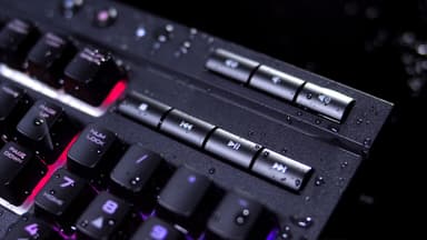 Corsair K68 RGB mekanisk gamingtastatur