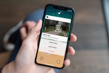 Arlo Ultra 4K trådløst overvåkningssystem (3-pakning)