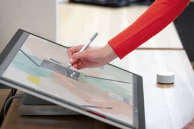 Surface Studio 2 alt-i-en stasjonær PC 2 TB/GTX 1070