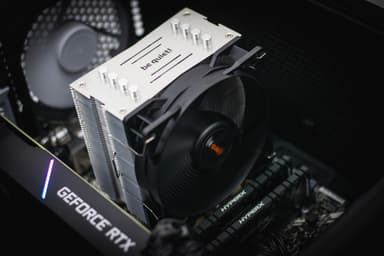 Edge E-Sport stasjonær gaming-PC 2070/Intel (sort)