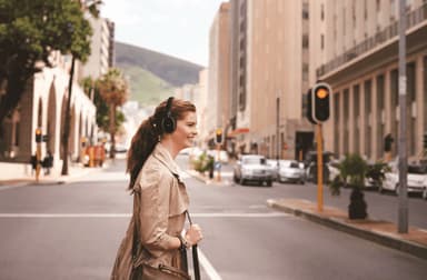 JVC HA-S90BT trådløse around-ear hodetelefoner (sort)