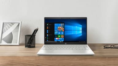 HP Pavilion 14-ce2860no 14" bærbar PC (hvit)